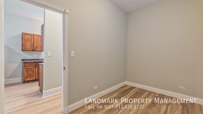 Building Photo - 2625 W 21st Pl