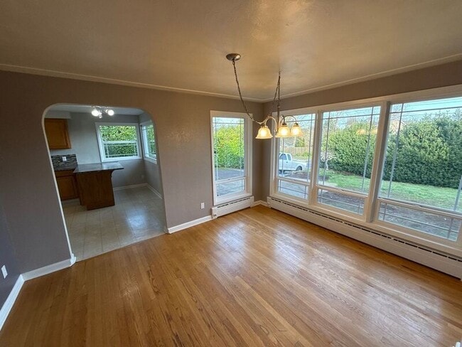 Building Photo - 1740 Glen Creek Rd NW