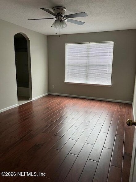 Building Photo - 6849 Misty View Dr