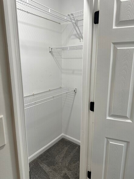 Building Photo - 1550 Northern Neck Dr