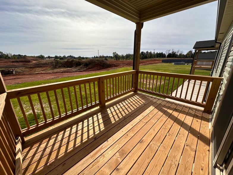 Building Photo - 824 Otter Creek Rd