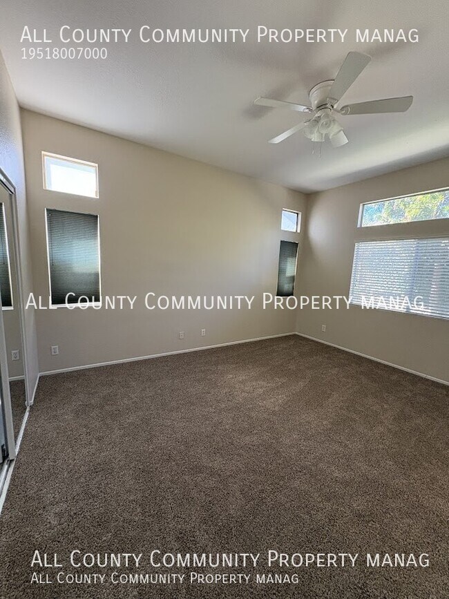 Building Photo - 39862 De Vendome Ct