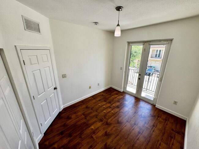 Building Photo - 12975 SW 135th St