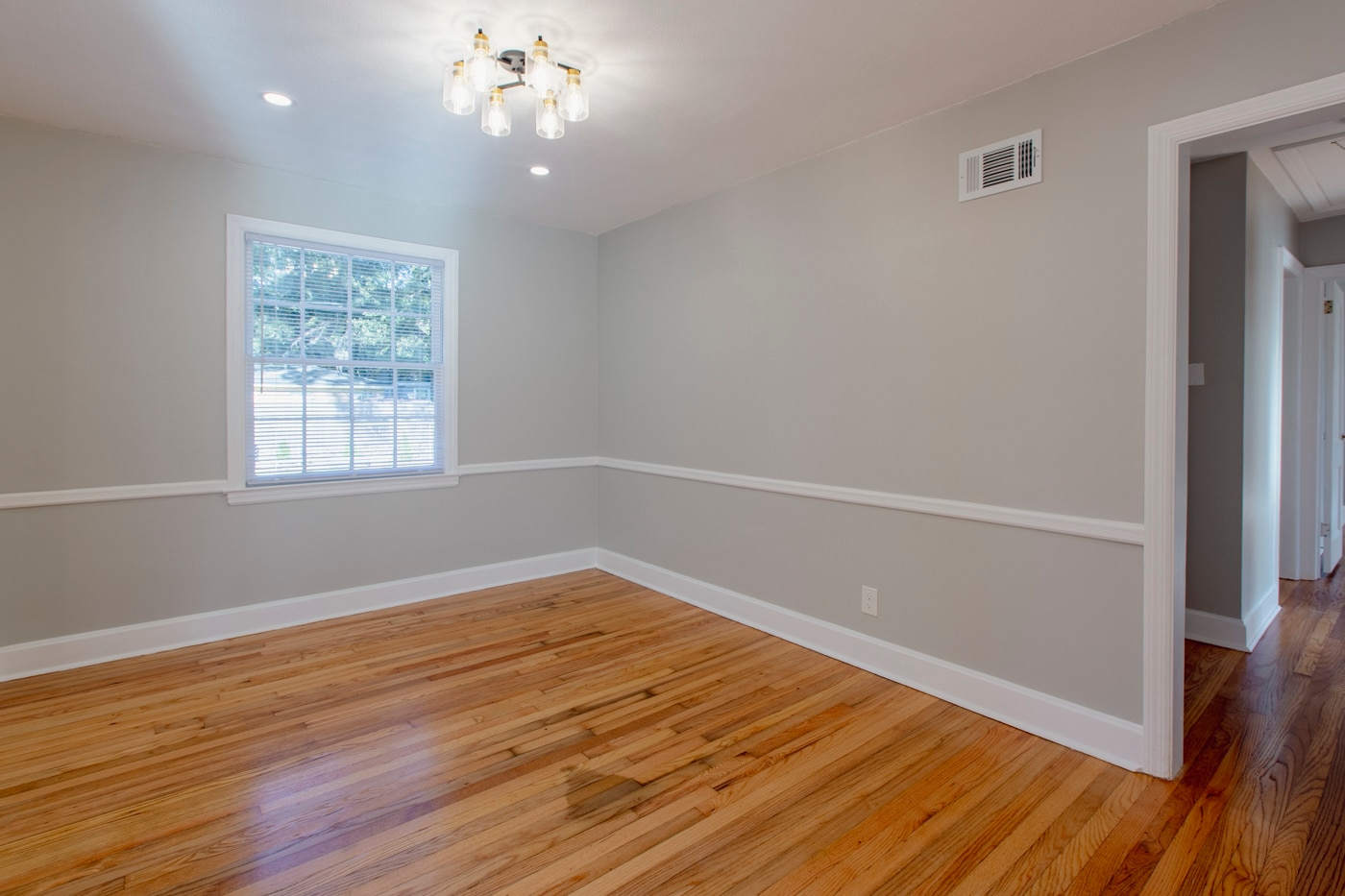 Dining Room - 1532 E 53rd St