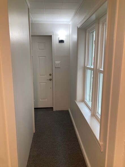 Front hallway - 227 E Hector St