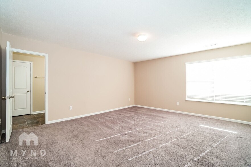 Building Photo - 5630 Branchville Dr