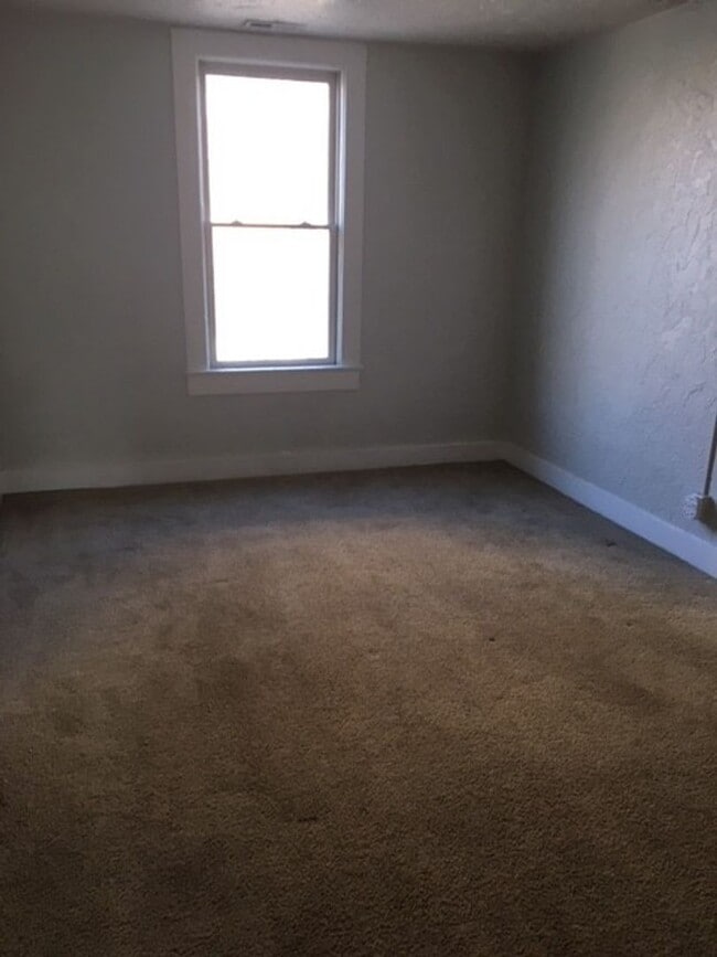 Building Photo - Coming Soon! Downtown Boise-Located close to everything!!