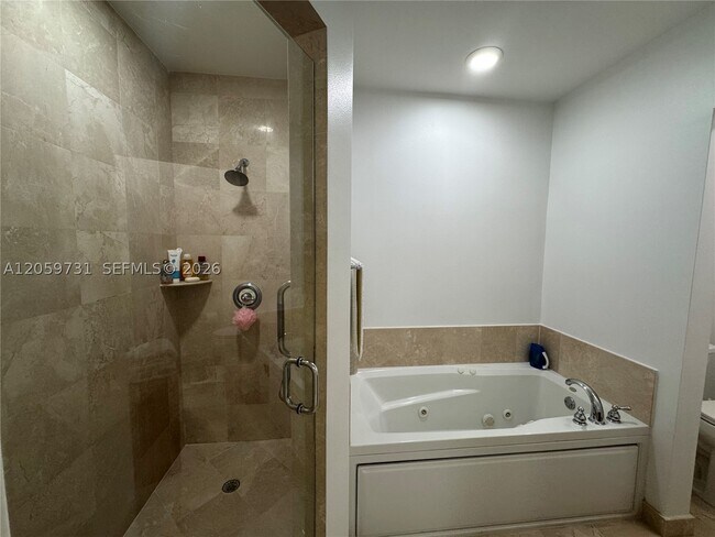 Building Photo - 16100 Emerald Estates Dr