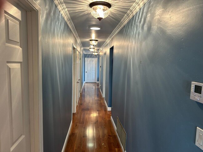 Building Photo - Upscale Morro Bay home with great views