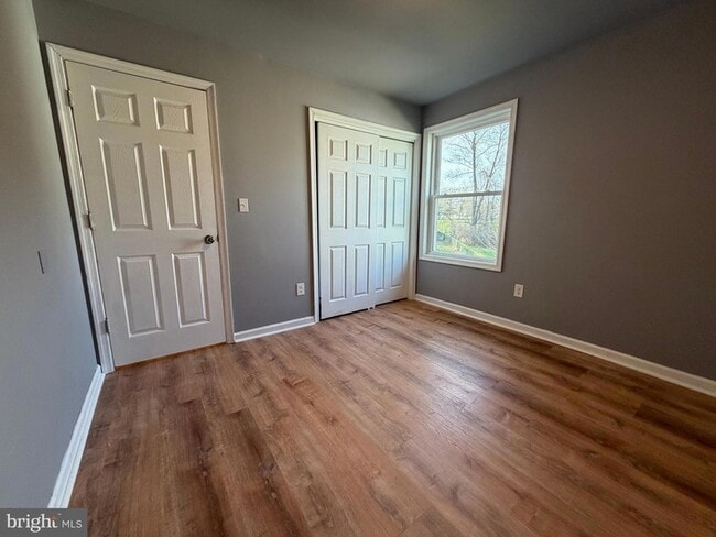 Building Photo - 5517 Schumacher Dr