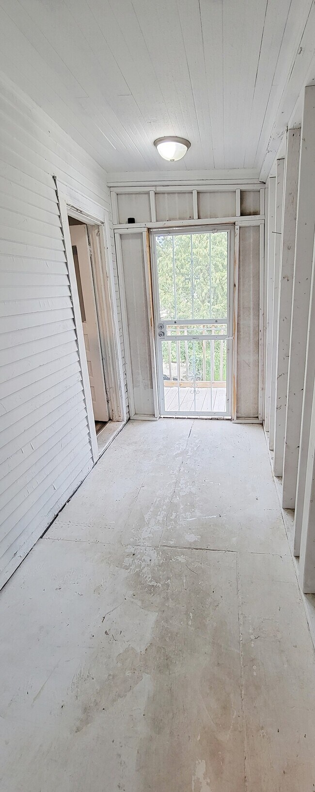 Building Photo - 447 Locust St. Unit 2