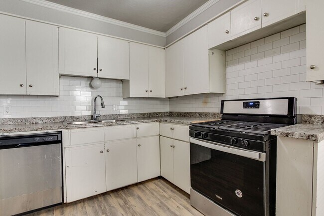 Building Photo - Remodeled 3-Bedroom Home with Spacious Patio & Deck!