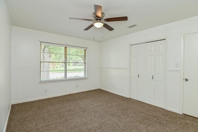 Building Photo - 4502 Sanford Rd