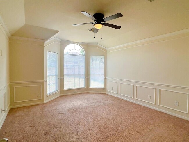 Building Photo - 18018 Timber Crossing Ln