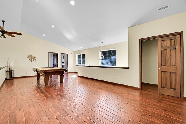 Building Photo - 23805 Mormon Dr