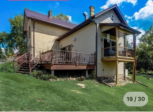 40 acres to walk and enjoy - N8777 Highview Rd