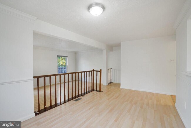 Building Photo - 6515 Field Master Dr