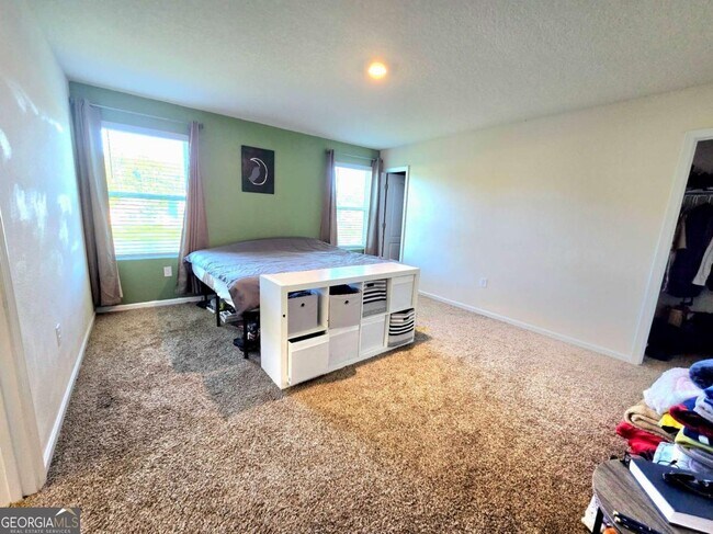 Building Photo - 131 Ashwood Cir