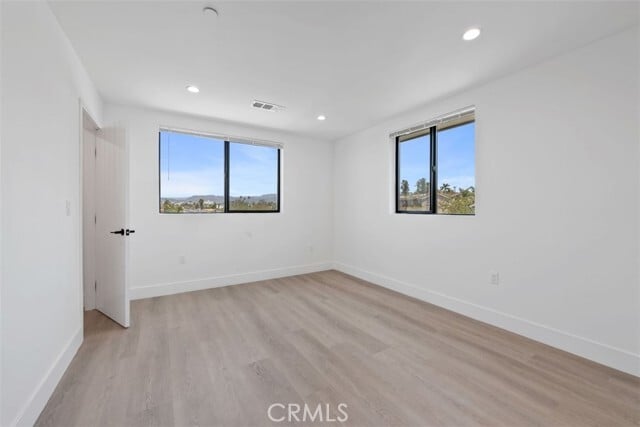 Building Photo - 4810 Mascot St