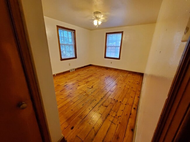 Building Photo - 277 Woodland Dr