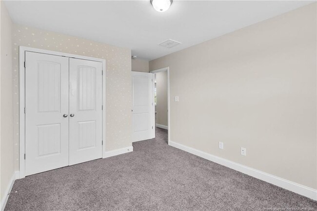 Building Photo - 5344 Debut Ave