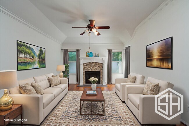 Building Photo - 13558 Fawn Lily Dr