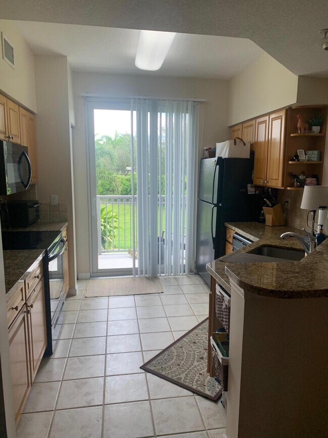 Building Photo - 2058 Alta Meadows Ln