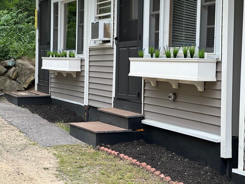 Building Photo - 14 Lake Shore Dr