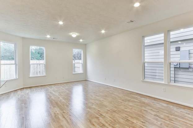 Building Photo - 15835 Copper Springs Ln