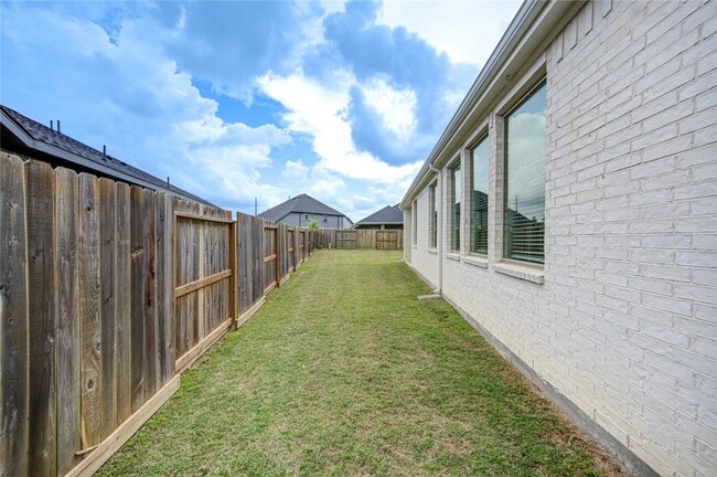 Building Photo - 29607 Sterling Knoll Dr