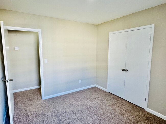 Building Photo - Updated 4-Bedroom Ranch with the layout everyone wants