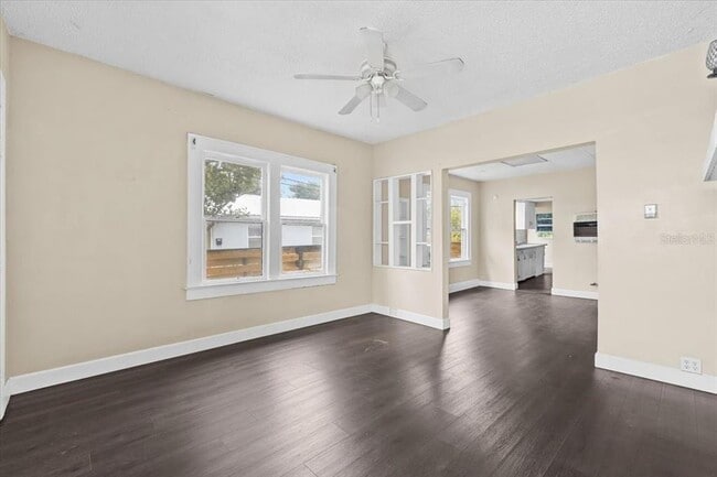 Building Photo - 1703 7th Ave N