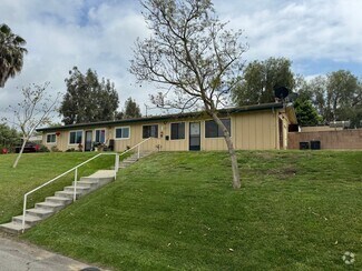Building Photo - Charming 2-Bedroom Duplex on a Tranquil Ho...