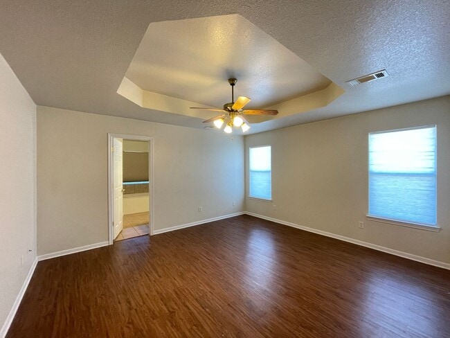 Building Photo - 4-Bedroom House for Rent in Killeen