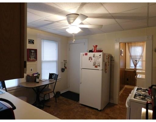 Building Photo - 42 Baldwin St