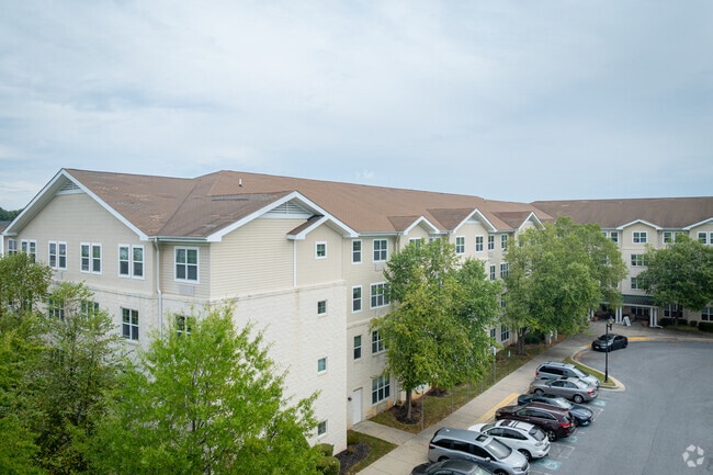 Building Photo - Weinberg Village I