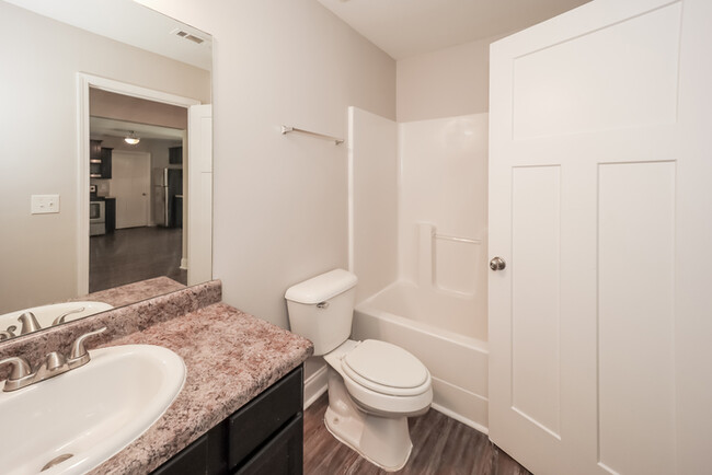 Building Photo - Charming 3 Bedroom Atlanta Home