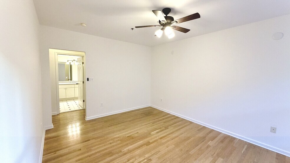 Building Photo - 77 Jefferson St