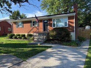 Building Photo - 950 Palmer Ave