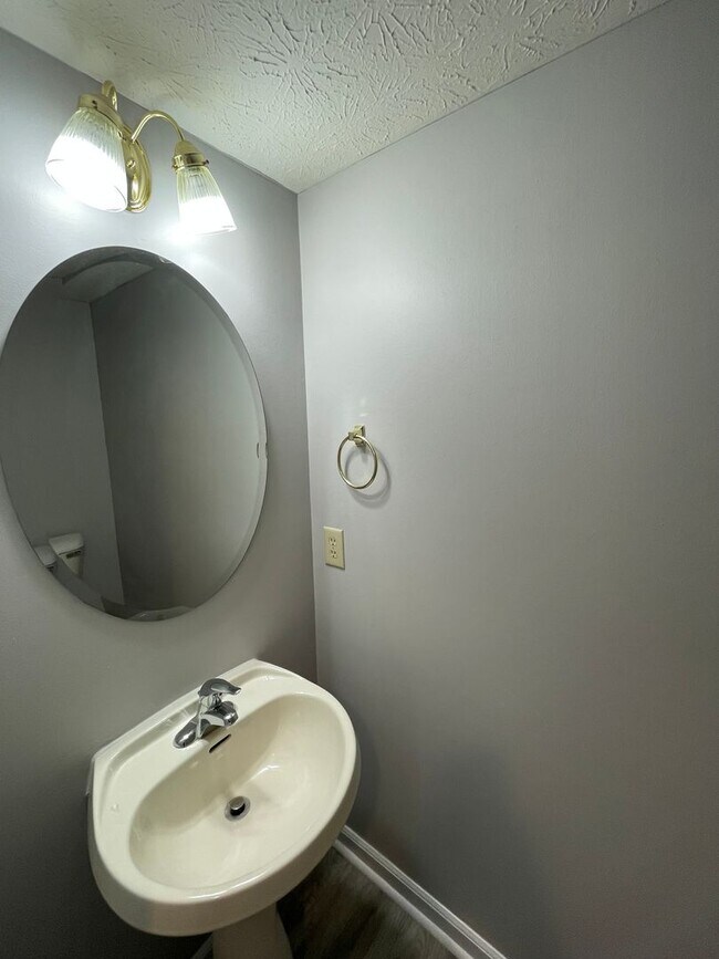 Building Photo - 2840 Rand Ln