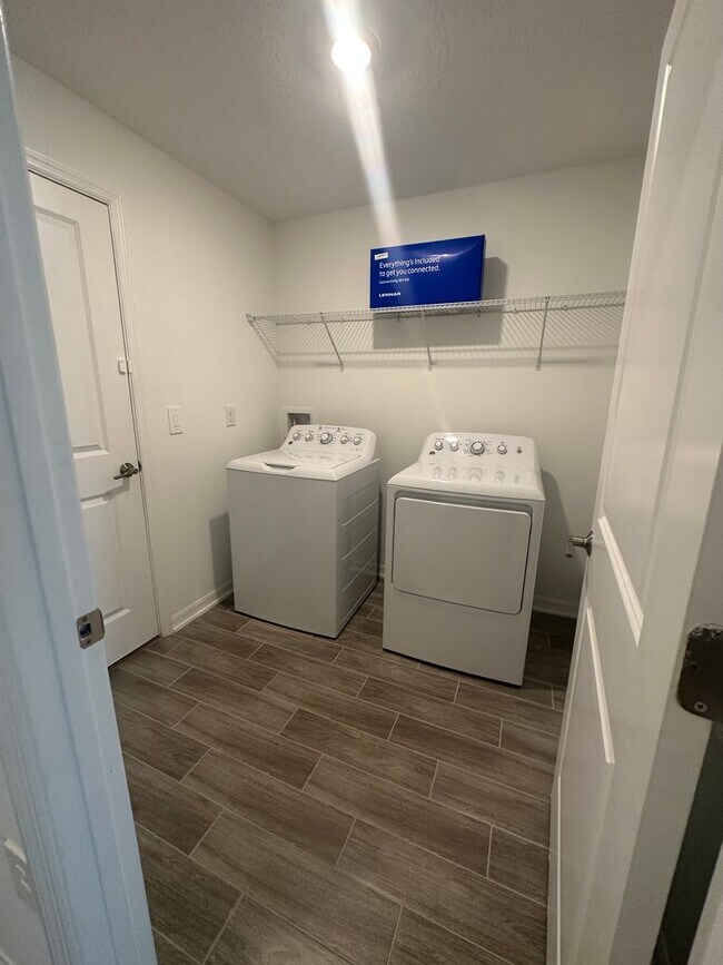 Building Photo - Brand New 4 bed inCypress Park - Haines City