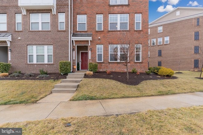 Building Photo - 9713 Glassy Creek Way