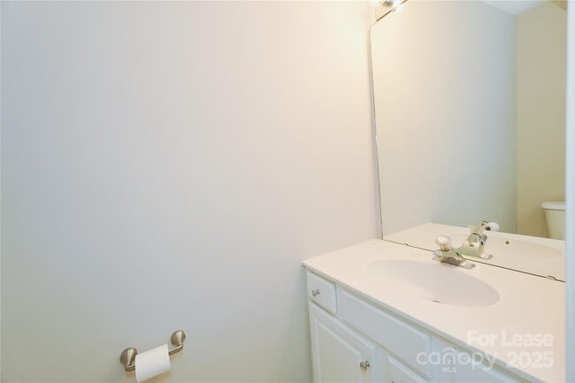 Building Photo - 6824 Southbrook Dr