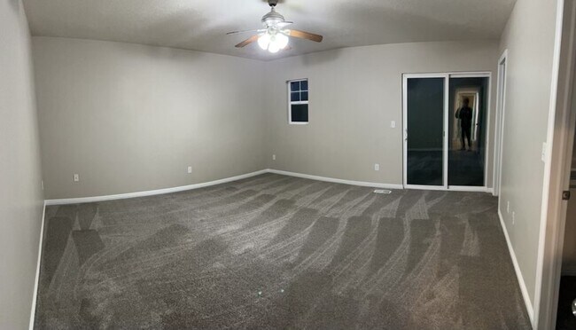 Building Photo - 273 W 680 N