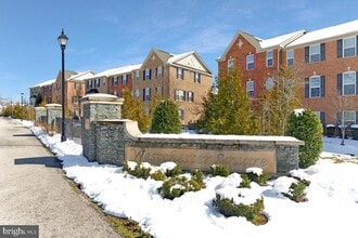 Building Photo - 10948 St Patricks Pk Aly