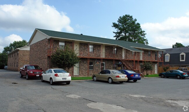 Building Photo - West Rock Gardens Apartments