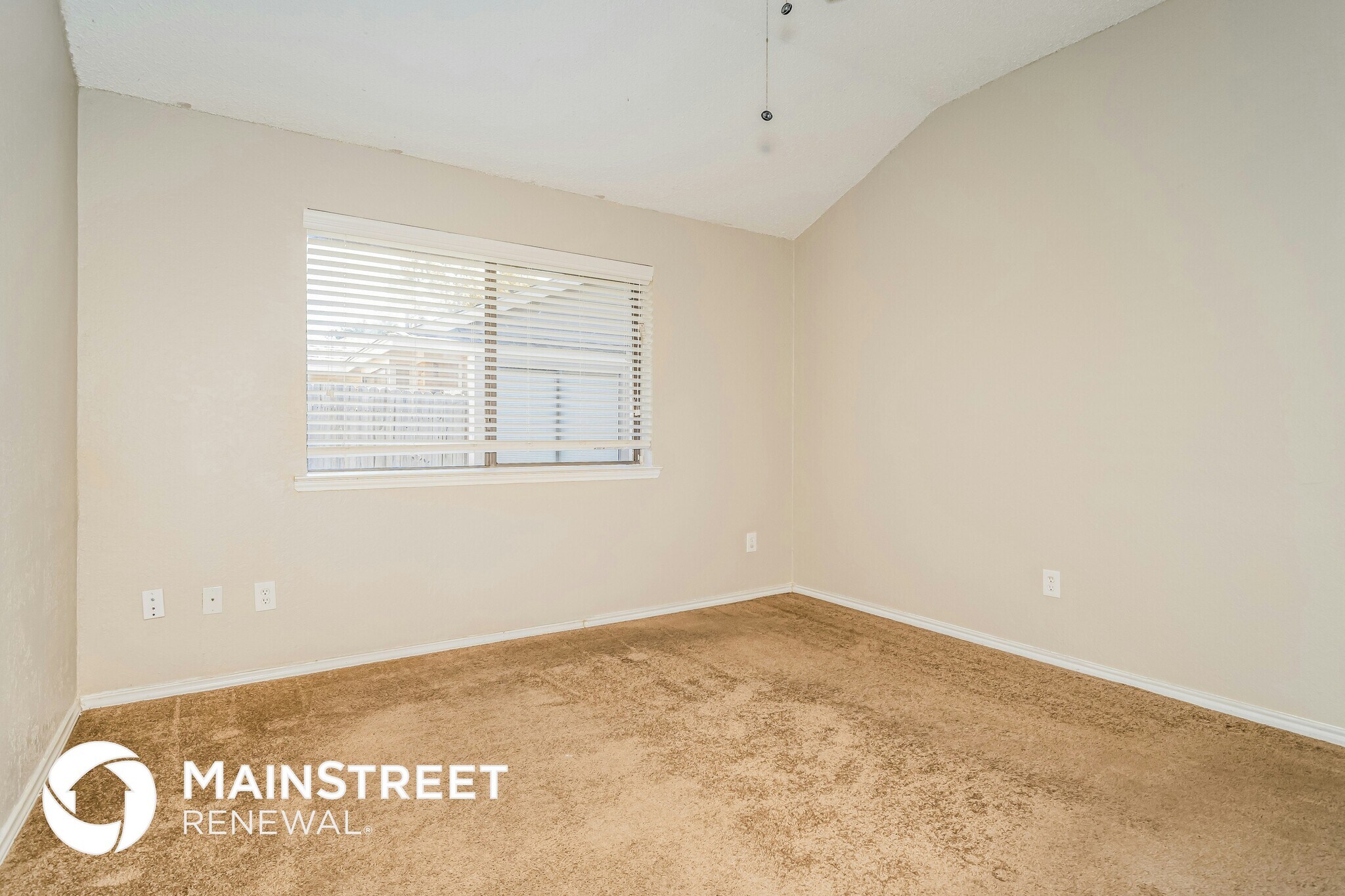 Building Photo - 513 Quail Hollow Dr
