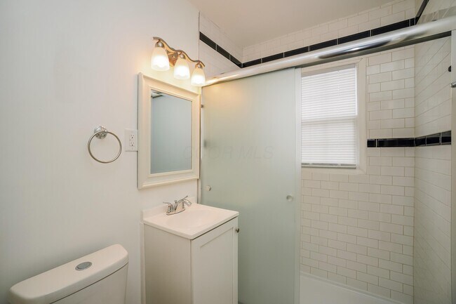 Building Photo - 2231 Dartmouth Ave