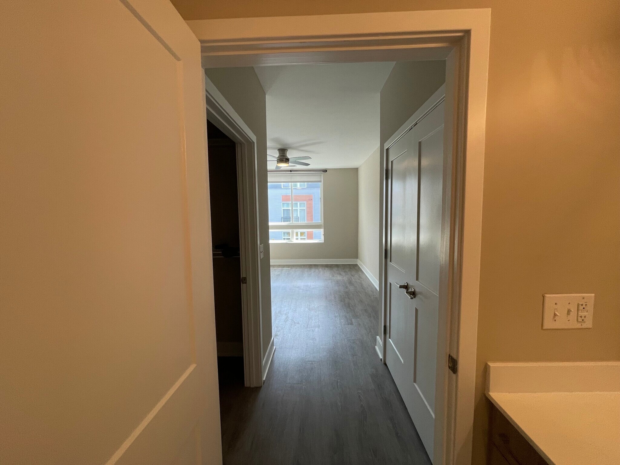 Building Photo - 145 Riverhaven Dr