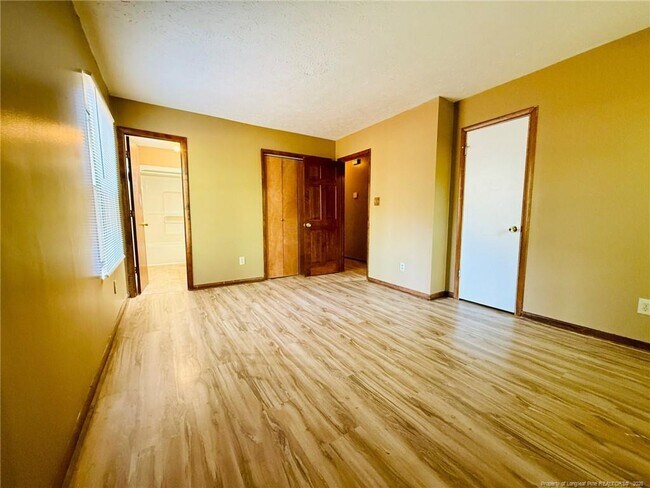 Building Photo - 210 Tiverton St